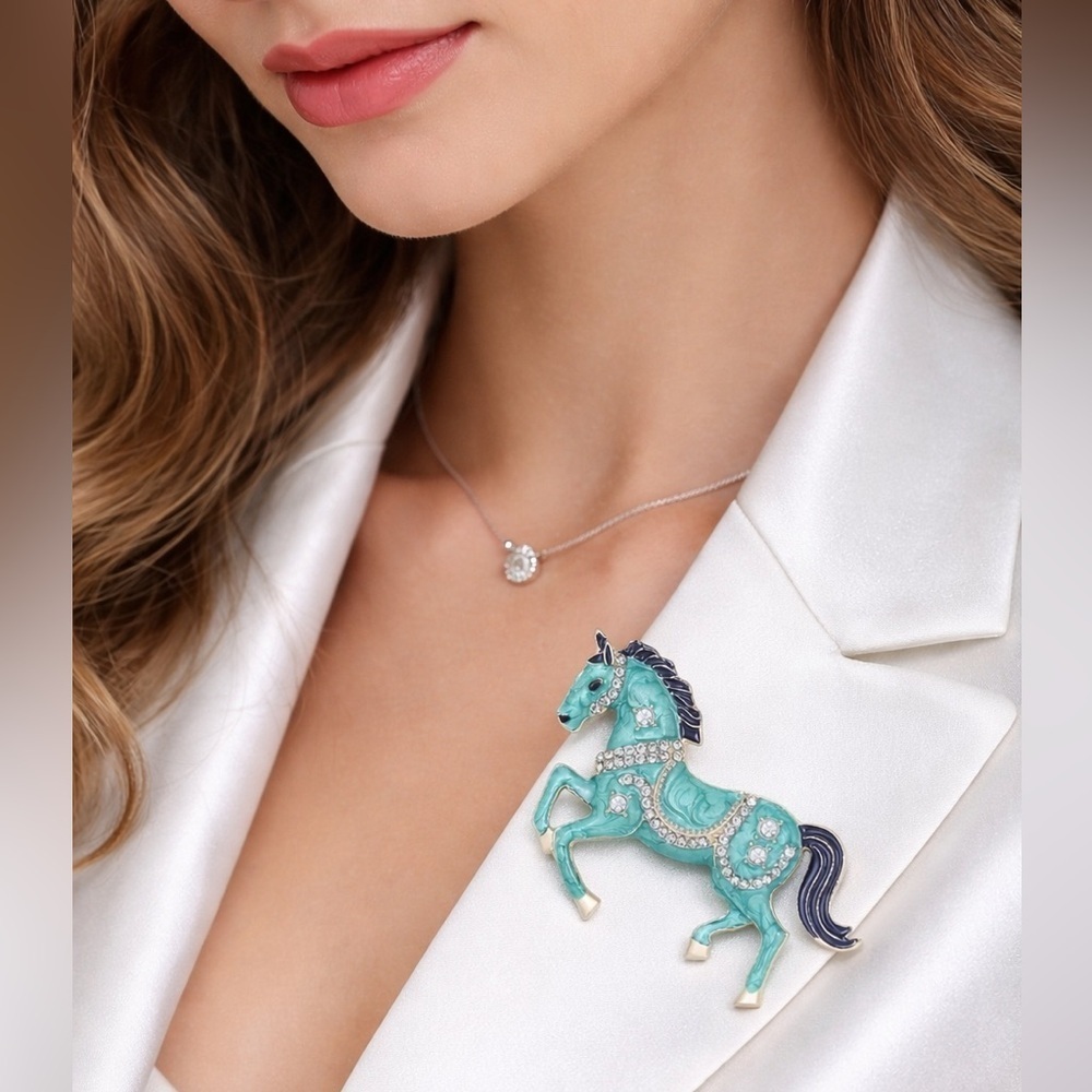 Vintage Aquamarine Horse Brooch